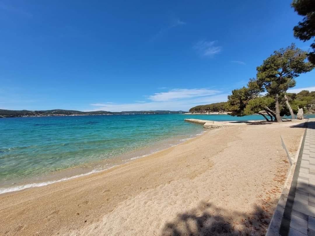 Mobile Homes Malu Biograd Na Moru Buitenkant foto