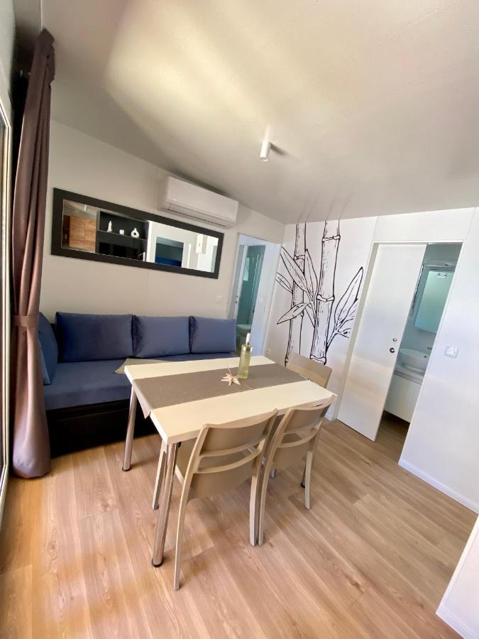 Mobile Homes Malu Biograd Na Moru Buitenkant foto