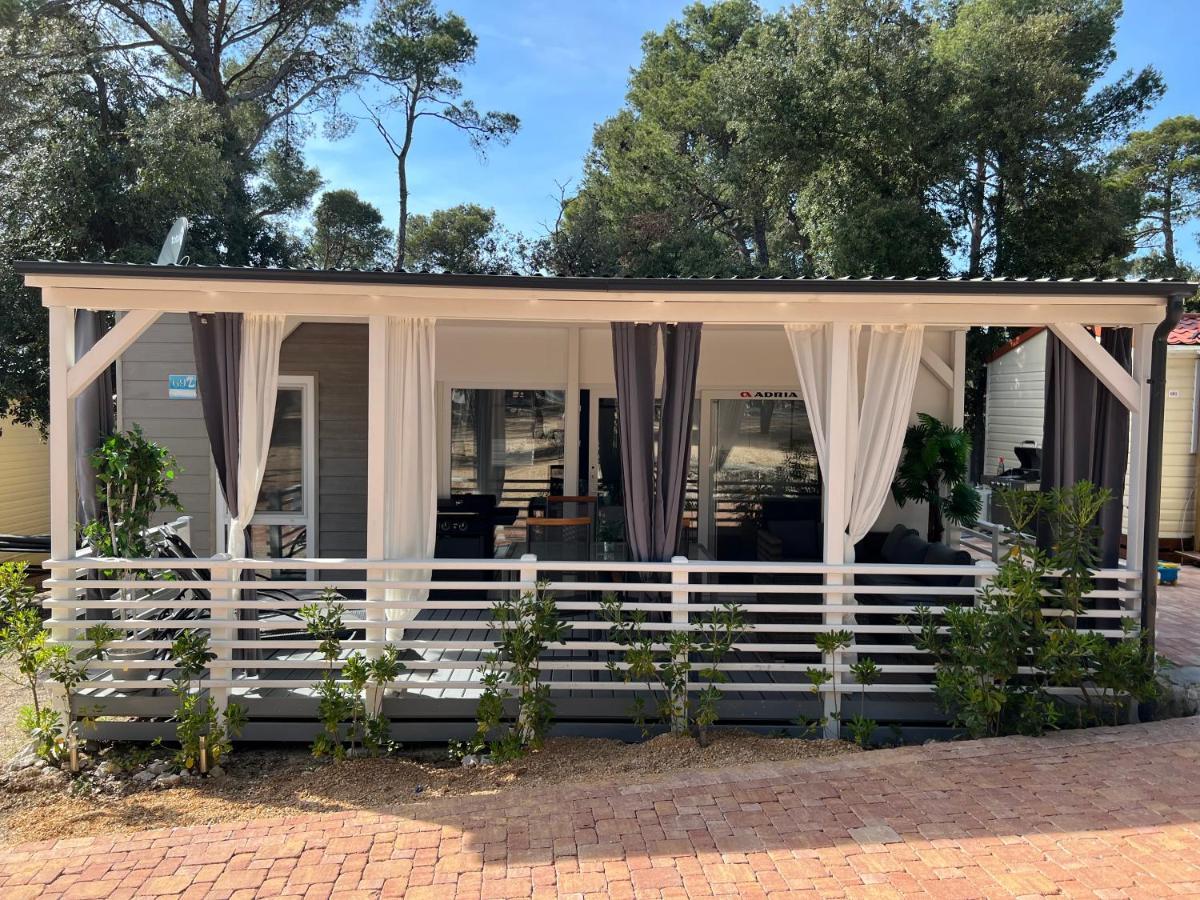 Mobile Homes Malu Biograd Na Moru Buitenkant foto