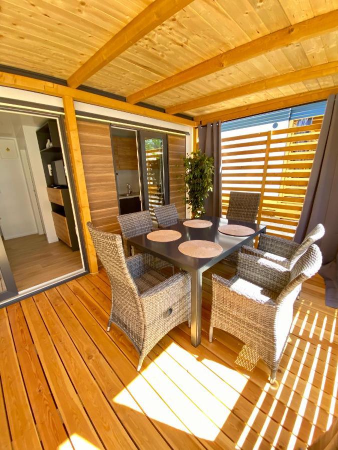 Mobile Homes Malu Biograd Na Moru Buitenkant foto